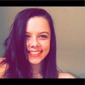 Meet your Posher, Elly